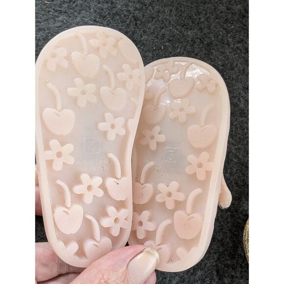 2 Baby Girls Sandals Jelly Shoes 1 Gold, 1 Pink - Picture 5 of 9
